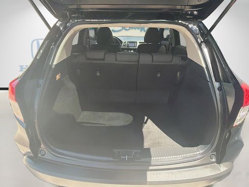 Certified 2020 Honda HR-V LX image 26