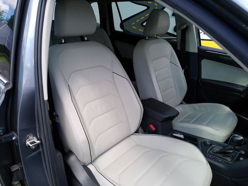Used 2019 Volkswagen Tiguan SEL Premium AWD/4WD image 32