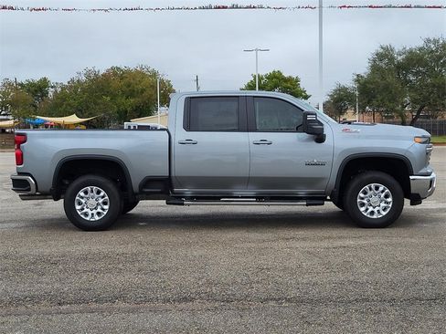 Used 2025 Chevrolet Silverado 2500 LT w/ Texas Edition image 8
