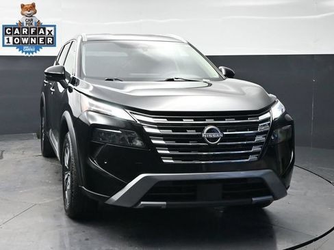 Used 2026 Nissan Rogue SL AWD/4WD image 2