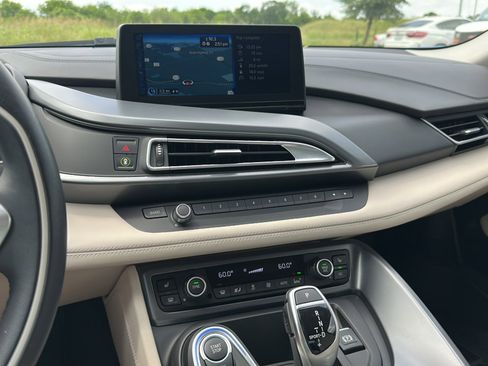 Used 2015 BMW i8 AWD/4WD image 29