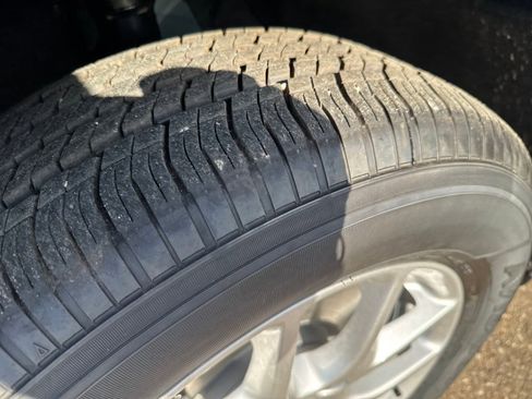 New 2025 Chrysler Pacifica Select image 28