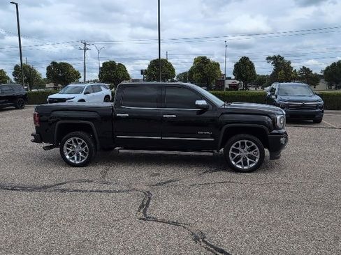Used 2018 GMC Sierra 1500 Denali w/ Denali Ultimate Package AWD/4WD image 17
