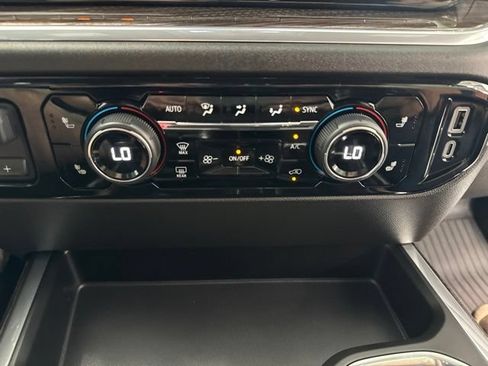 Used 2025 Chevrolet Silverado 1500 RST AWD/4WD image 43
