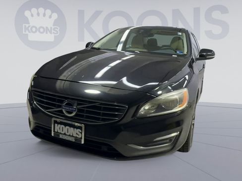 Used 2016 Volvo S60 T5 Premier AWD/4WD image 4