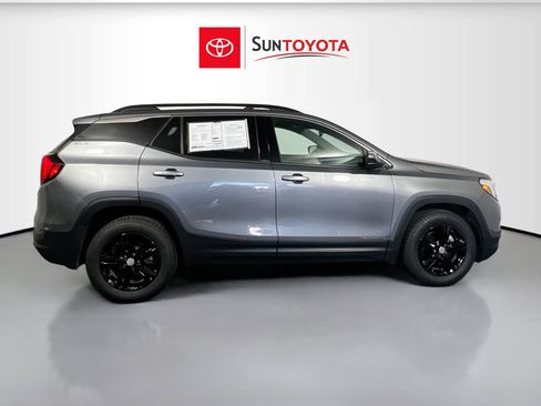 Used 2018 GMC Terrain SLE w/ Driver Convenience Package image 2