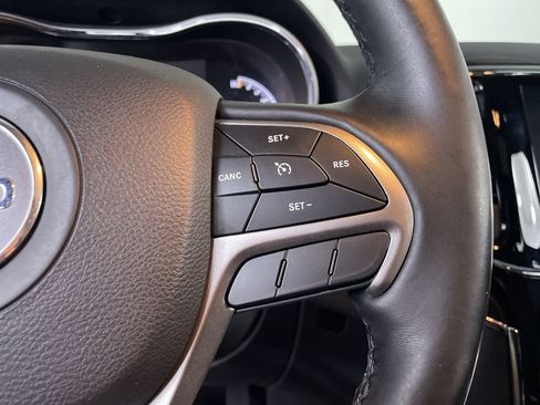 Used 2020 Jeep Grand Cherokee Limited AWD/4WD image 27