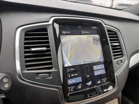 Used 2018 Volvo XC90 T5 Momentum w/ Convenience Package image 21