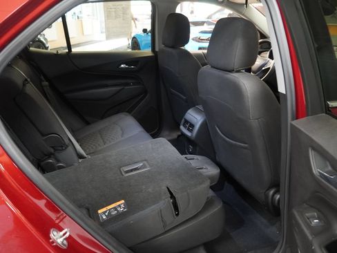 Used 2019 Chevrolet Equinox LT w/ Driver Convenience Package AWD/4WD image 21