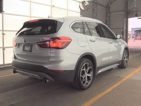 Used 2018 BMW X1 xDrive28i AWD/4WD image 2