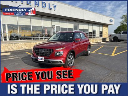 Used 2025 Hyundai Venue SEL