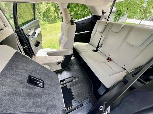 Used 2019 Subaru Ascent Premium AWD/4WD image 12
