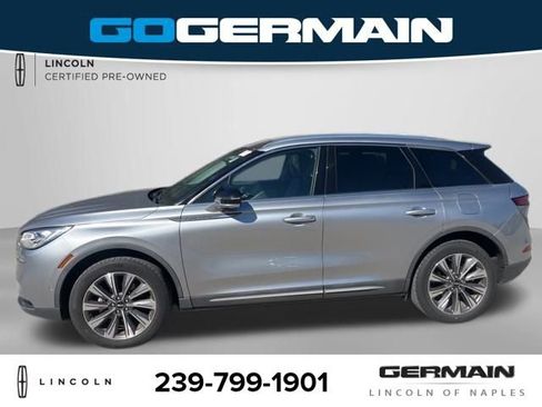 Used 2022 Lincoln Corsair Reserve w/ Equipment Group 201A image 3