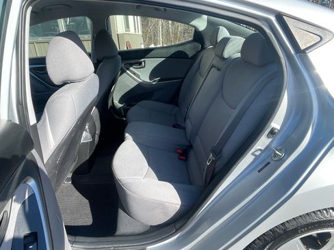 Used 2013 Hyundai Elantra GLS w/ Preferred Pkg image 9