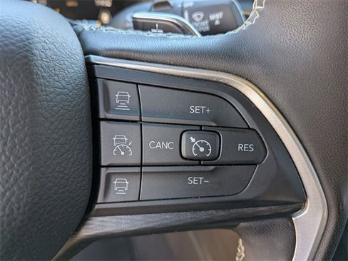 Certified 2024 Jeep Grand Cherokee L Laredo image 19