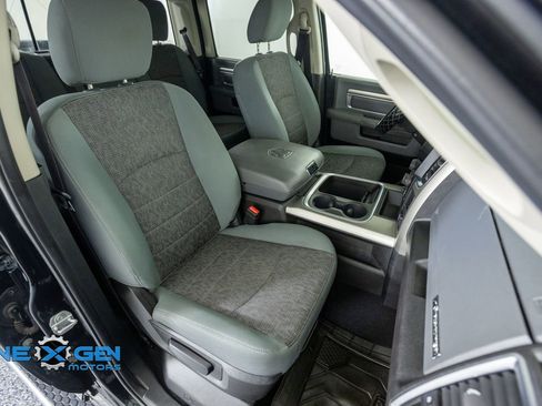 Used 2018 RAM 1500 Big Horn AWD/4WD image 44
