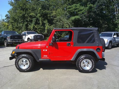 Used 2005 Jeep Wrangler X w/ Tire & Wheel Group (Ecco) AWD/4WD image 8