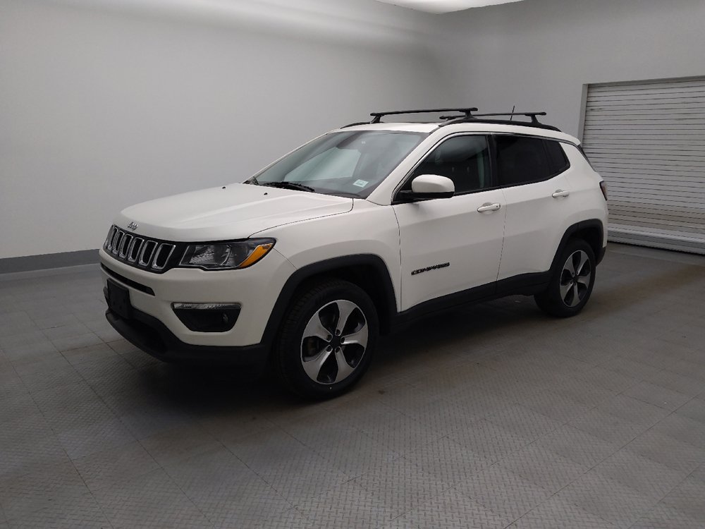 Used 2018 Jeep Compass Latitude w/ Popular Equipment Group AWD/4WD image 2