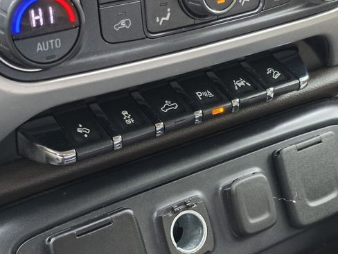 Used 2018 GMC Sierra 1500 SLT w/ Texas SLT Premium Package image 18