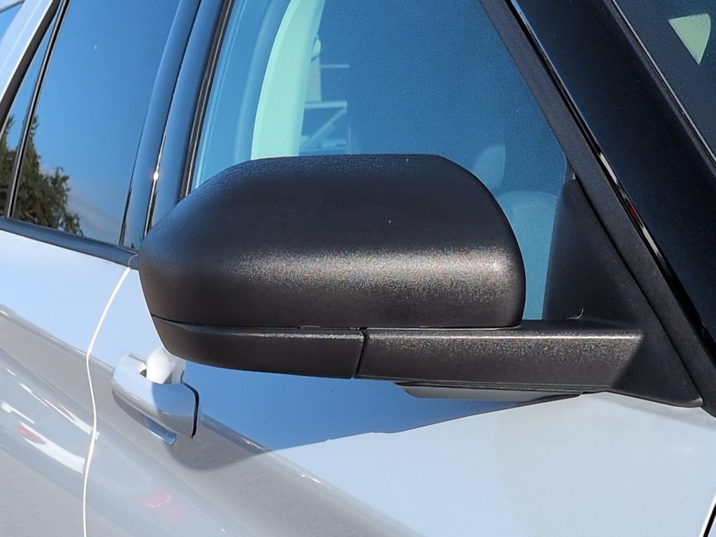 New 2026 Ford Explorer Active RWD image 12