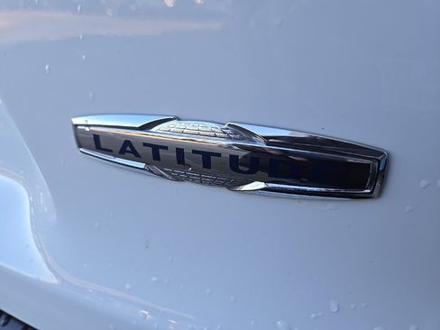 Used 2021 Jeep Cherokee Latitude image 20