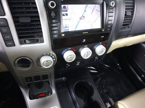 Used 2013 Toyota Tundra Limited AWD/4WD image 16