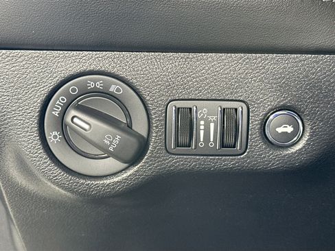 Used 2022 Dodge Challenger GT w/ Plus Package image 10