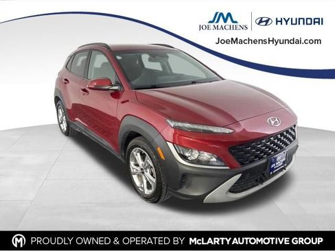 Used 2023 Hyundai Kona SEL FWD image 2