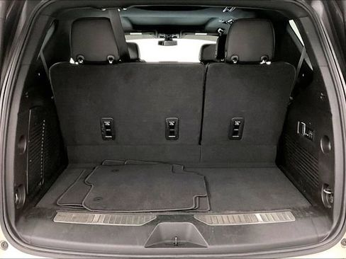 Used 2022 Chevrolet Tahoe RST w/ Luxury Package image 43