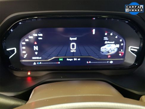 Used 2024 GMC Yukon XL Denali image 32