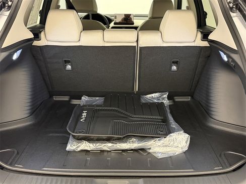 New 2026 Honda HR-V LX image 14