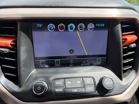 Used 2019 GMC Acadia Denali w/ Technology Package AWD/4WD image 21