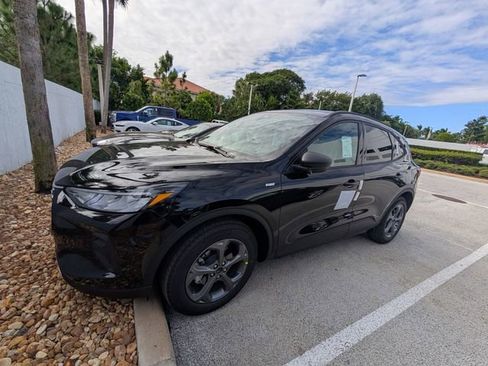 New 2026 Ford Escape ST-Line image 5