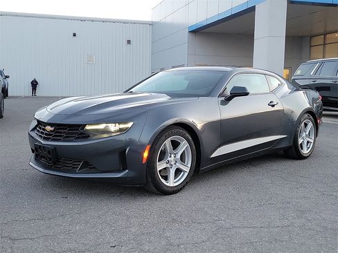 Used 2023 Chevrolet Camaro LT image 5