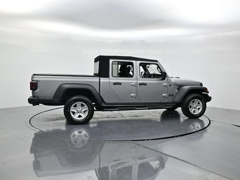 Used 2020 Jeep Gladiator Sport w/ Quick Order Package 24S AWD/4WD image 2