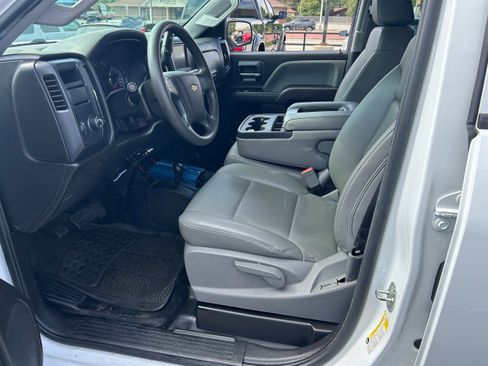 Used 2018 Chevrolet Silverado 2500 W/T image 6