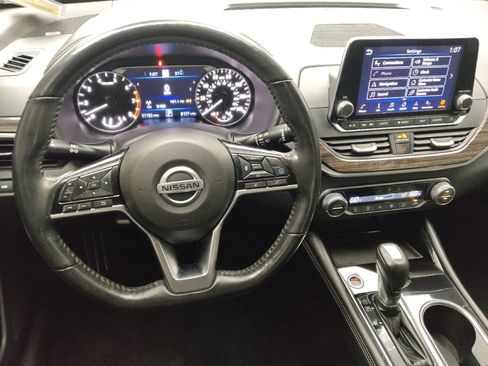 Used 2020 Nissan Altima 2.5 Platinum image 22