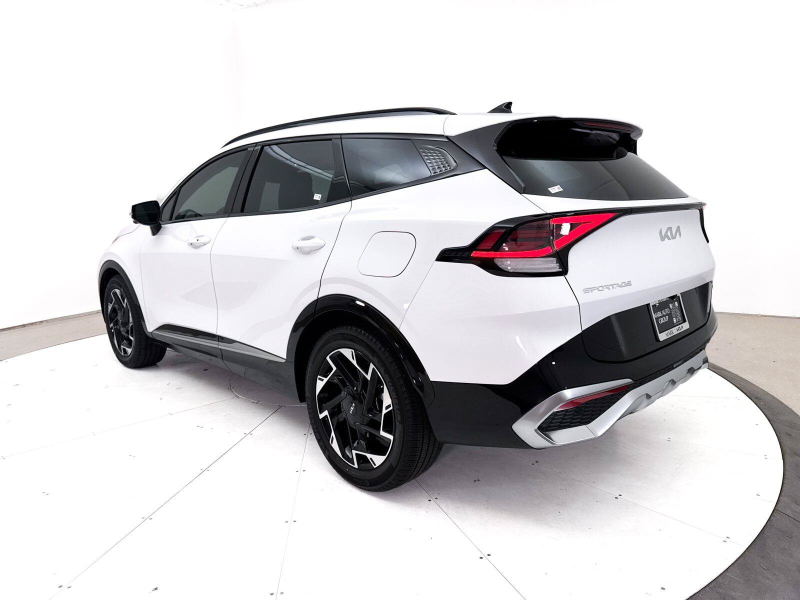Used 2024 Kia Sportage SX FWD image 17