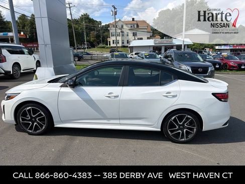 Certified 2024 Nissan Sentra SR FWD image 8