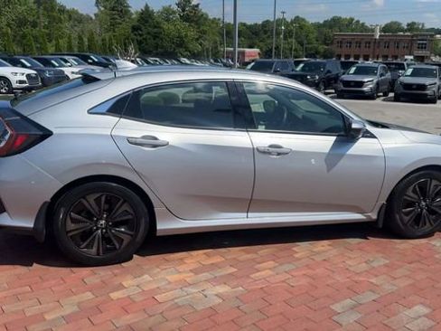 Used 2019 Honda Civic EX image 3