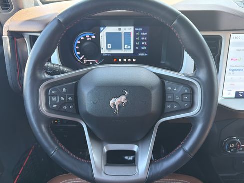 Used 2024 Ford Bronco Heritage Edition AWD/4WD image 21