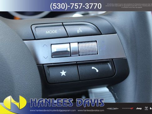 Used 2024 Hyundai Kona SEL FWD image 27