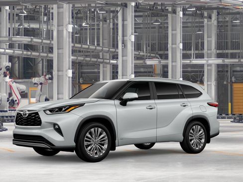 New 2026 Toyota Highlander Platinum AWD/4WD image 2