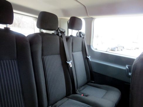 Used 2017 Ford Transit 350 XLT image 39