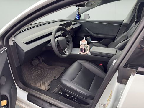 Used 2024 Tesla Model 3 Long Range image 8