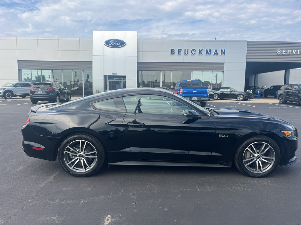 Used 2016 Ford Mustang GT RWD image 11