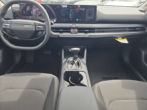 New 2026 Kia K4 FWD image 14