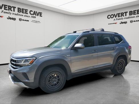 Used 2021 Volkswagen Atlas SE image 4