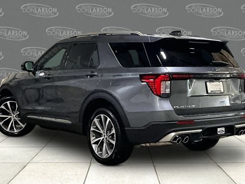 Certified 2025 Ford Explorer Platinum w/ Ultimate Package AWD/4WD image 5