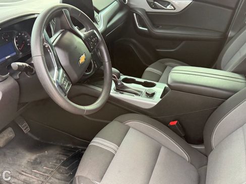 Used 2024 Chevrolet Blazer LT w/ Convenience Package FWD image 13